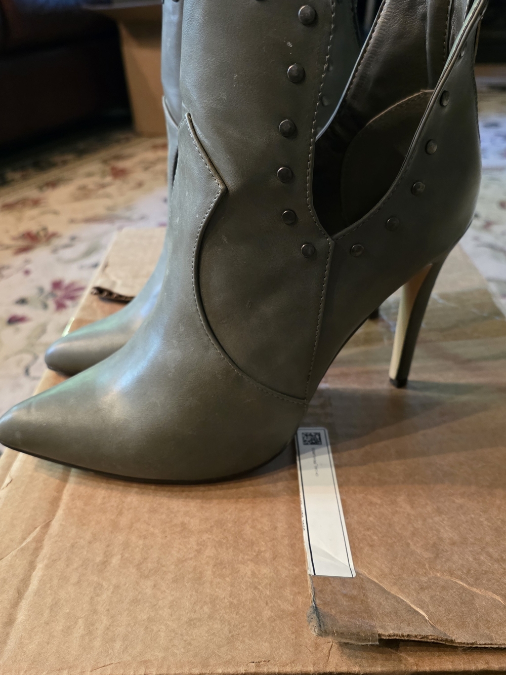 Women's Pointed Toe Cutout High Heel Bootie - Gray